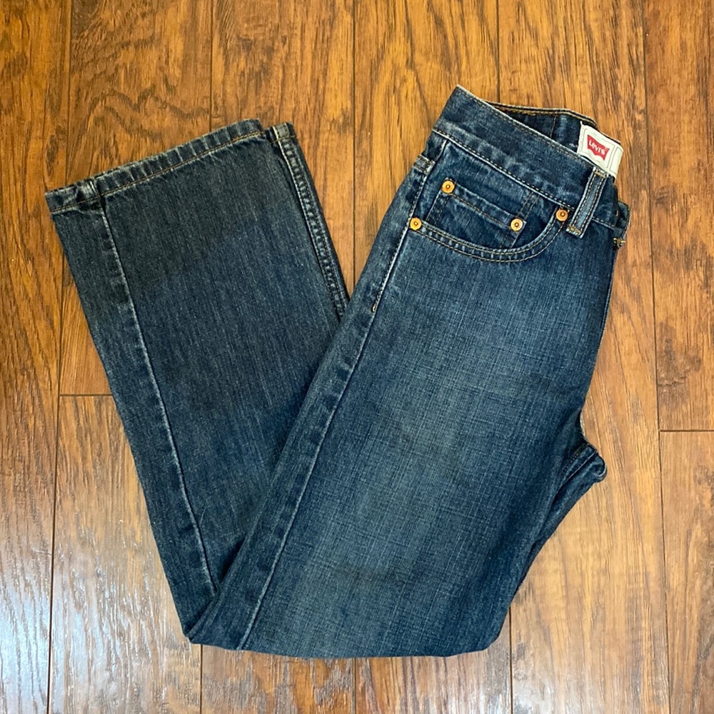 Levi’s 550 relaxed straight legged jeans